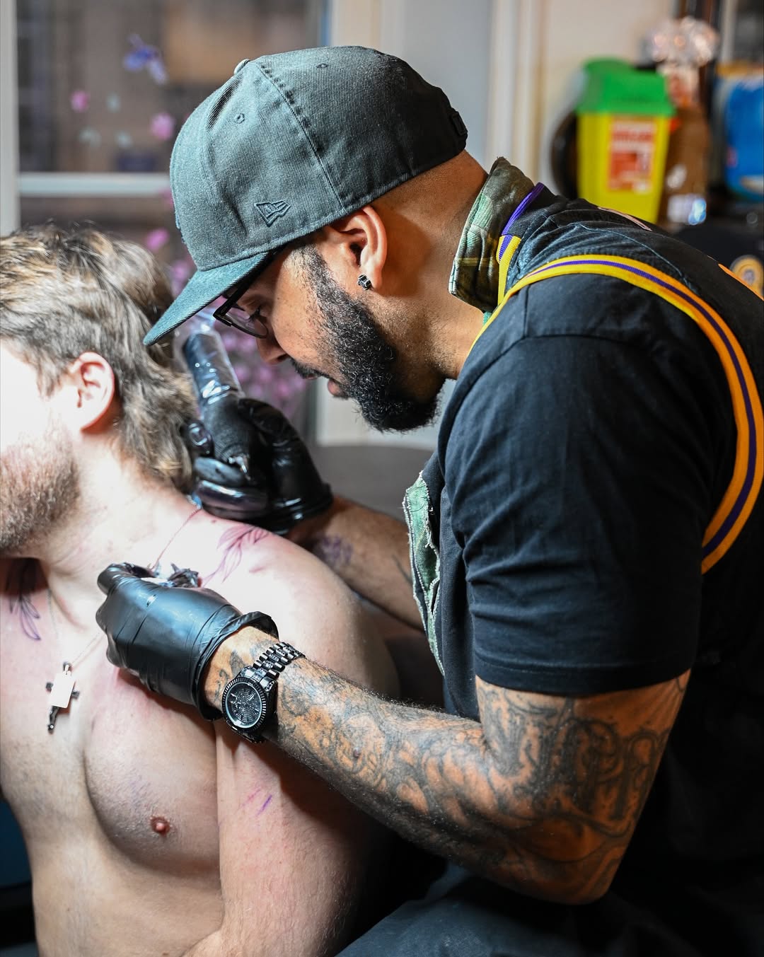 Élias Roux, tatoueur Skull & Bones