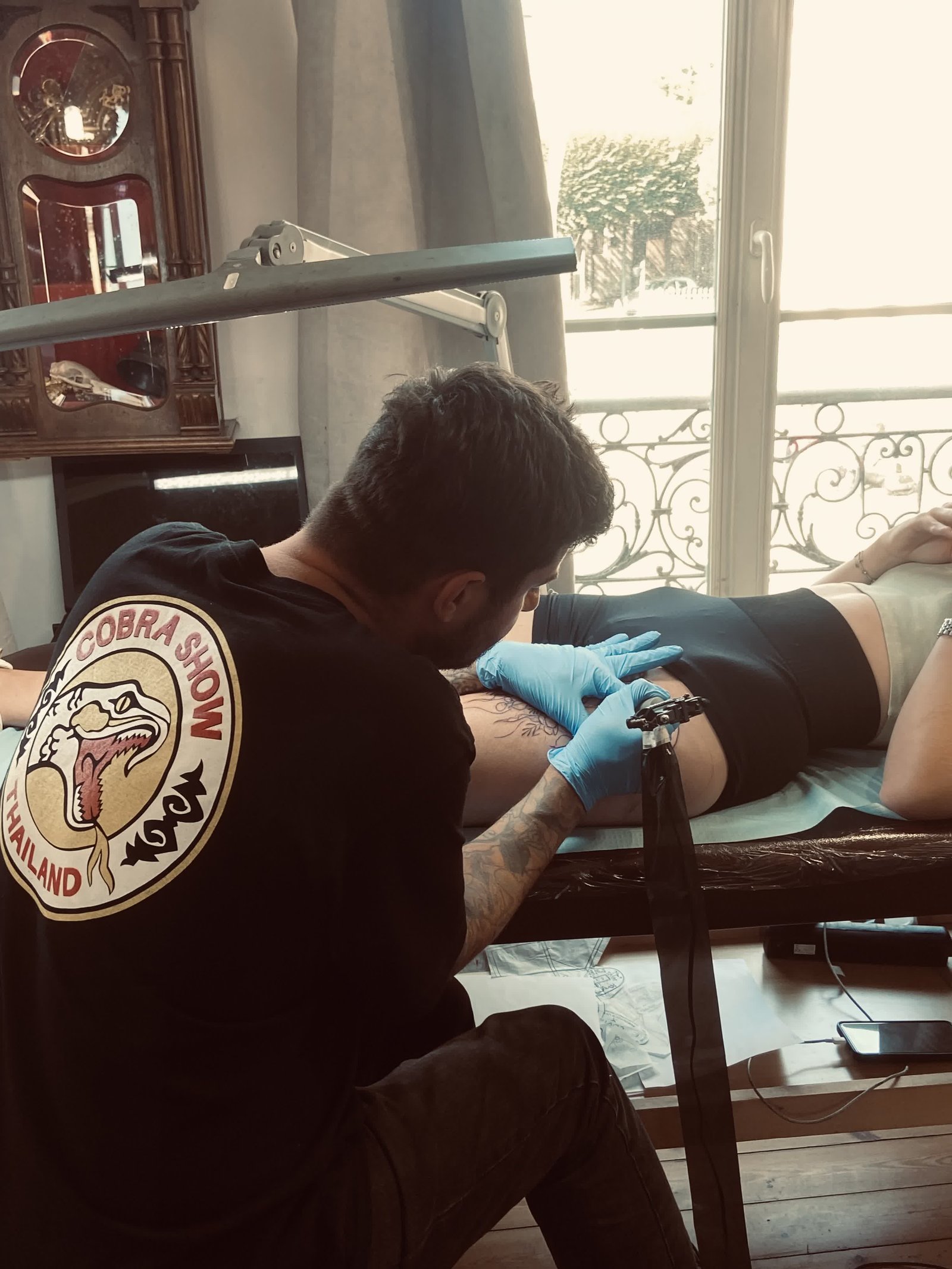 Gregg, tatoueur chez Skull & Bones à Caen